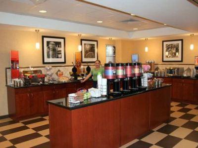 Hotel Hampton &
