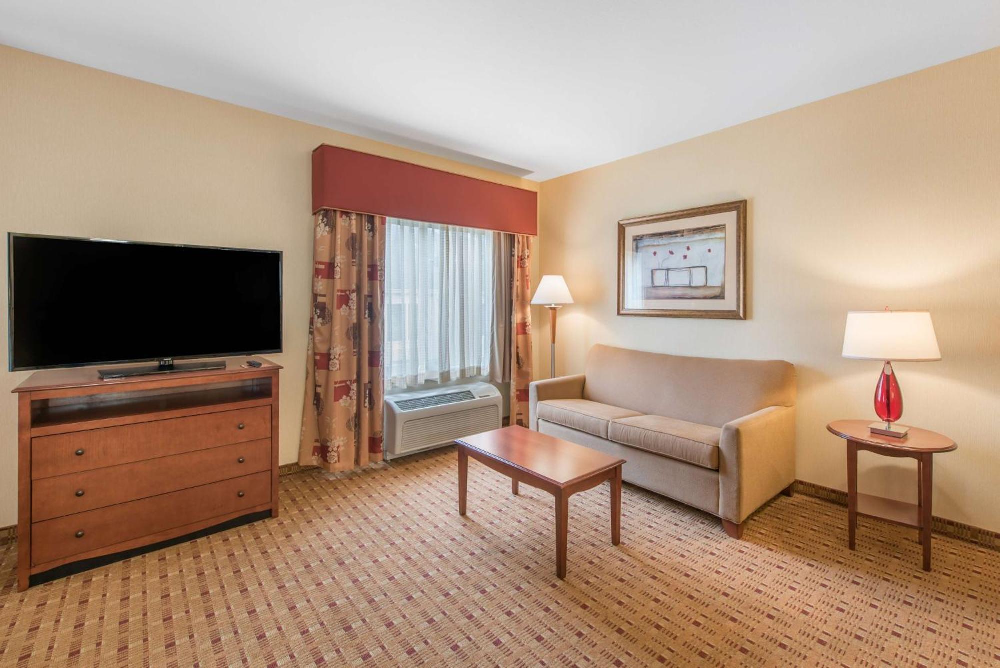Hotel Hampton & Arcata