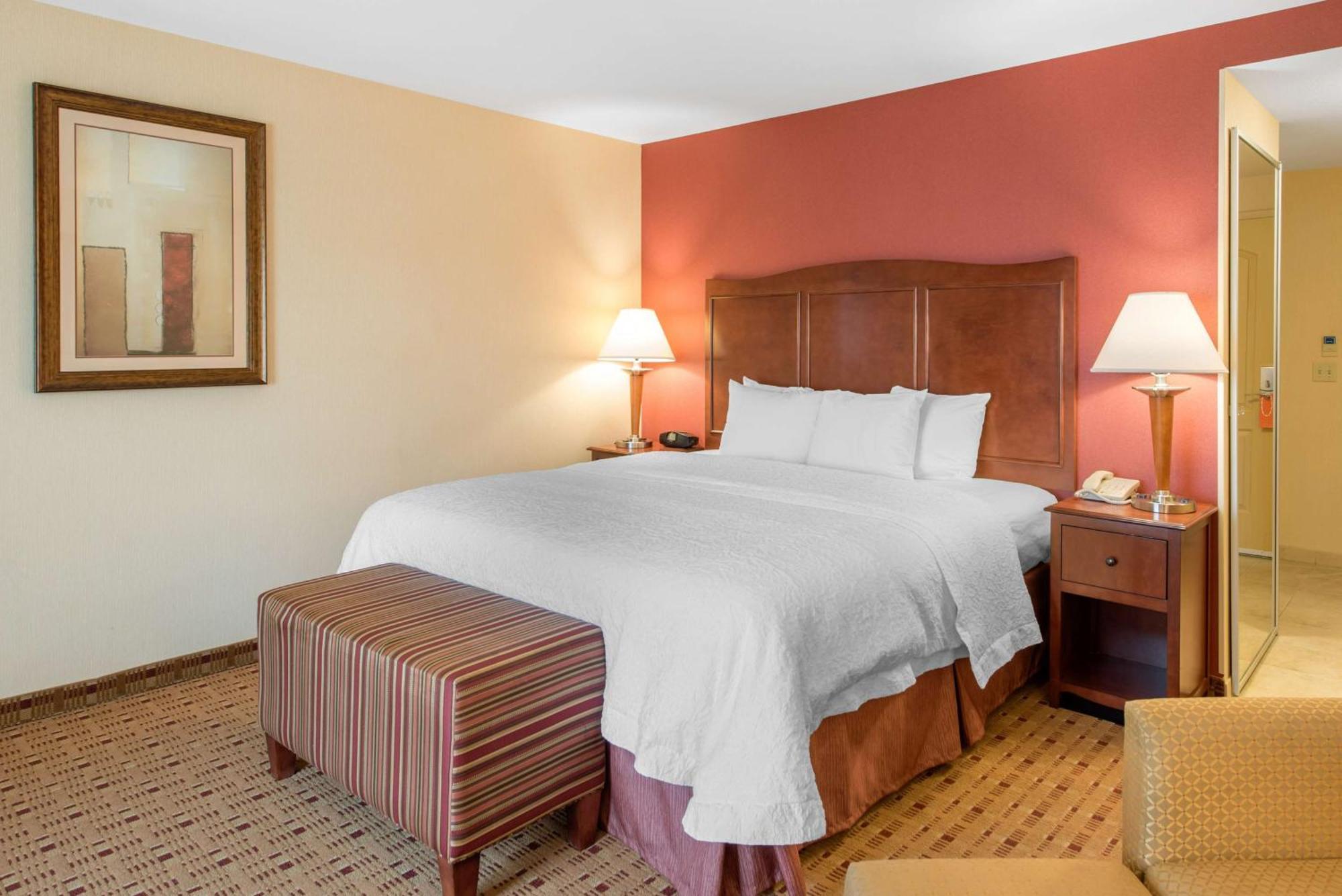 Hampton & 3* Arcata